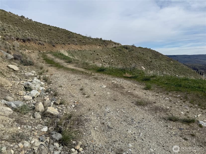 Property photo for 2830 Antoine Creek Road, Chelan photo 18