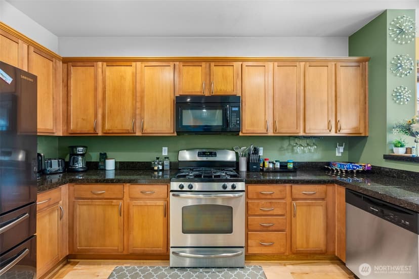Property photo for 2203 164th Avenue E, Lake Tapps photo 9