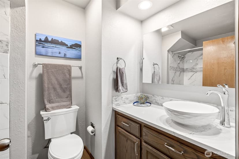 Property photo for 1703 25th Street Pl SW, Puyallup photo 16