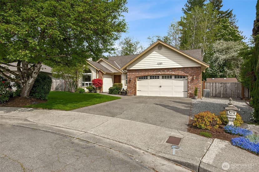 Property photo for 1703 25th Street Pl SW, Puyallup photo 2