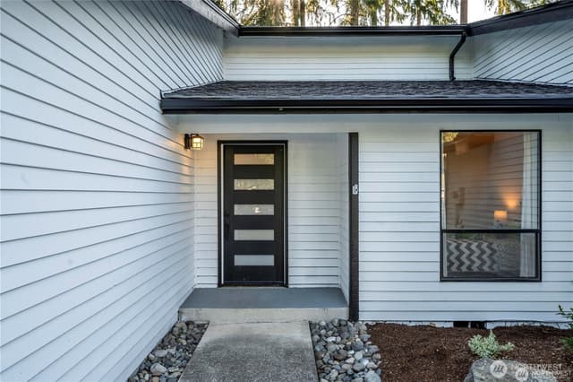 Property photo for 13820 72nd Avenue E, Puyallup photo 3
