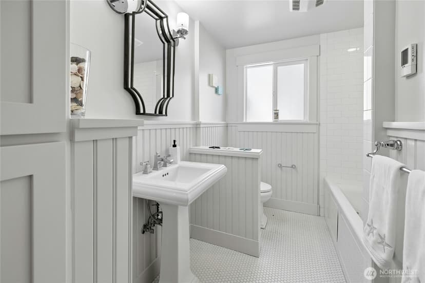 Property photo for 15628 Point Monroe Drive NE, Bainbridge Island photo 13