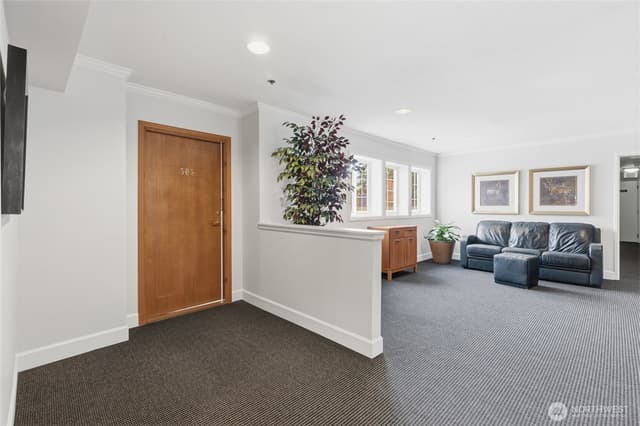 Property photo for 2760 76th Avenue SE #505, Mercer Island photo 4