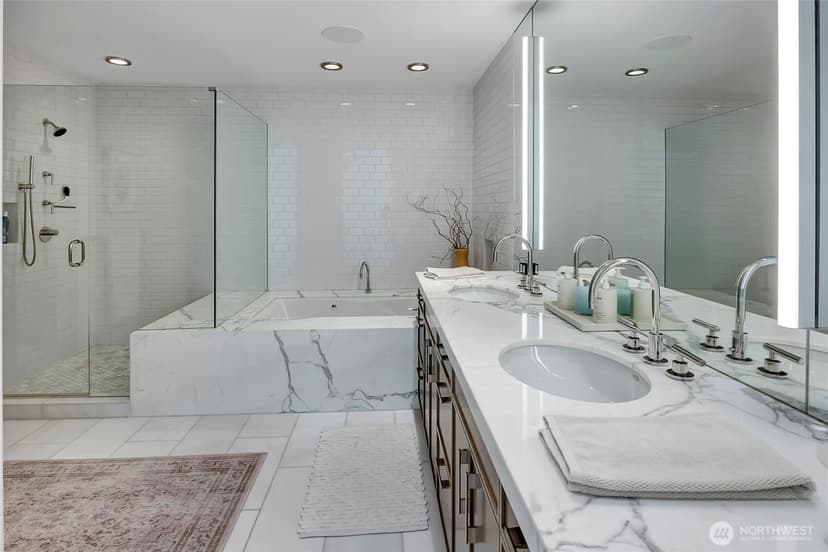 Property photo for 715 2nd Avenue #1702, Seattle photo 24
