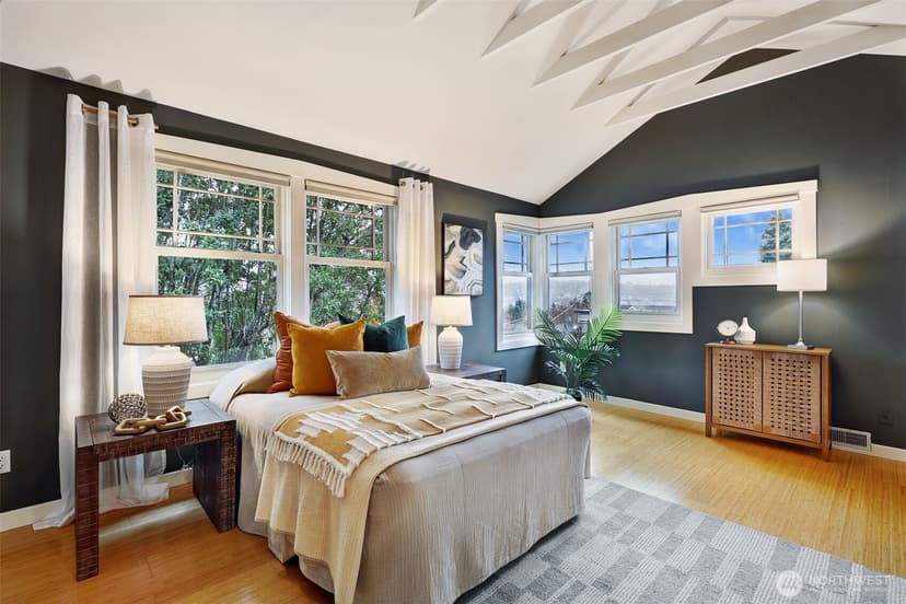 Property photo for 1910 N 38th Street, Seattle photo 11