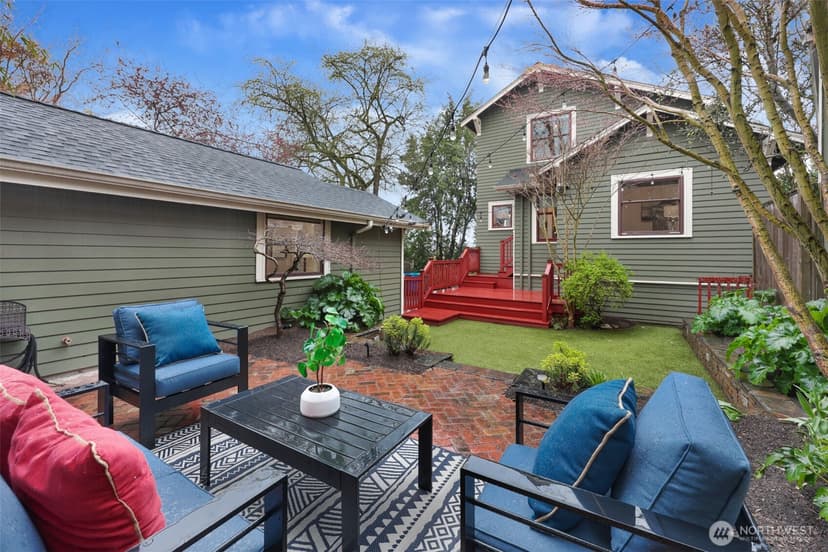 Property photo for 1910 N 38th Street, Seattle photo 26