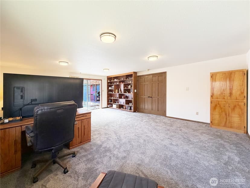 Property photo for 8825 Corbin Drive, Everett photo 14