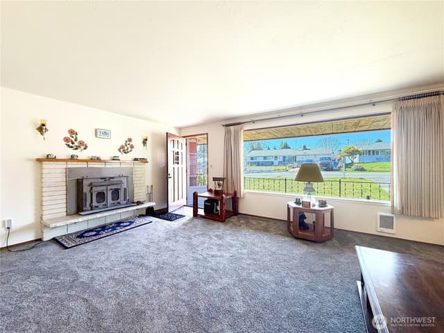 Property photo for 8825 Corbin Drive, Everett photo 2
