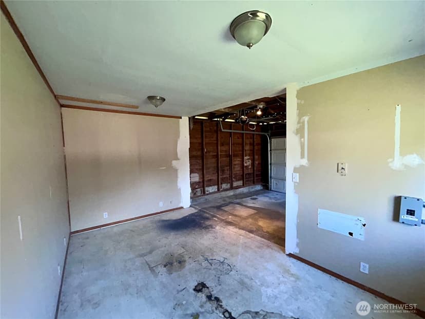 Property photo for 2735 Locust Avenue W, University Place photo 24