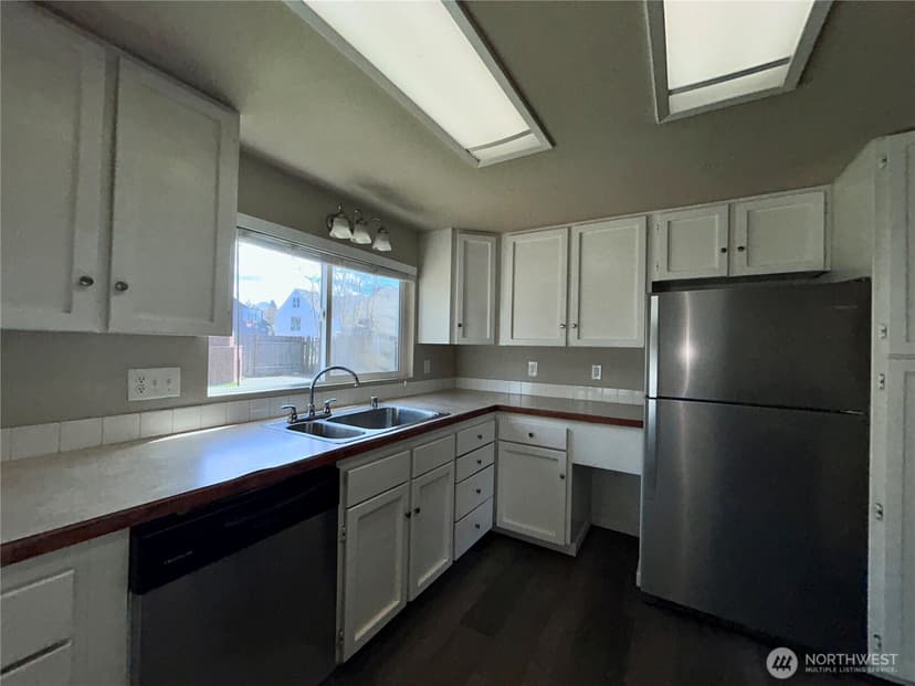 Property photo for 2735 Locust Avenue W, University Place photo 8