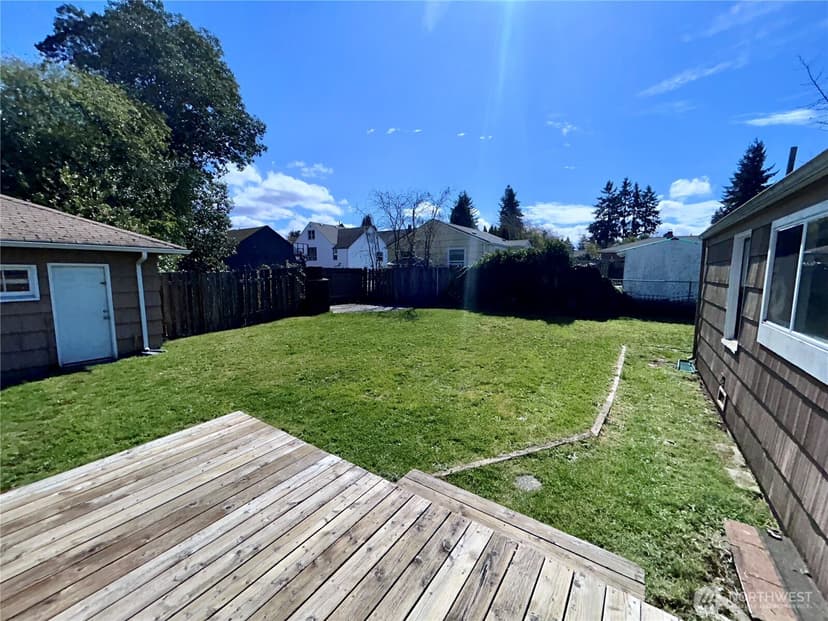 Property photo for 2735 Locust Avenue W, University Place photo 15