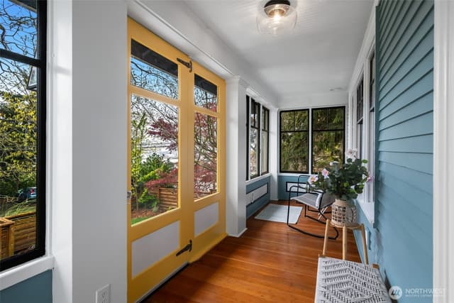 Property photo for 3258 14th Avenue W, Seattle photo 3