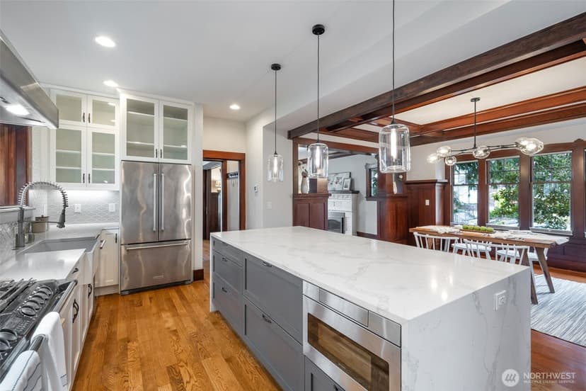 Property photo for 3258 14th Avenue W, Seattle photo 14