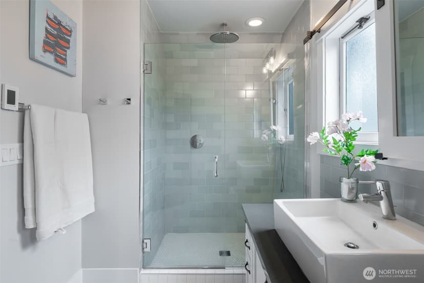Property photo for 3258 14th Avenue W, Seattle photo 19
