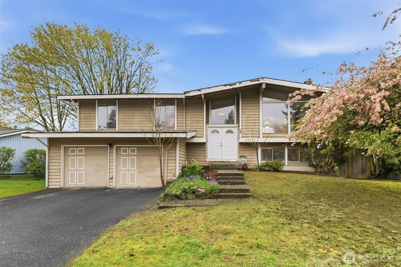 Property photo for 12522 SE 217th Place, Kent