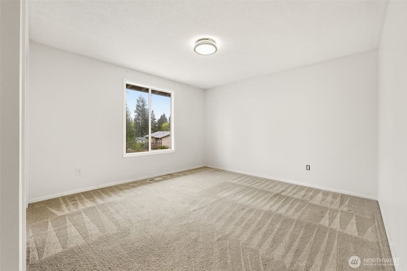 Property photo for 12522 SE 217th Place, Kent photo 19