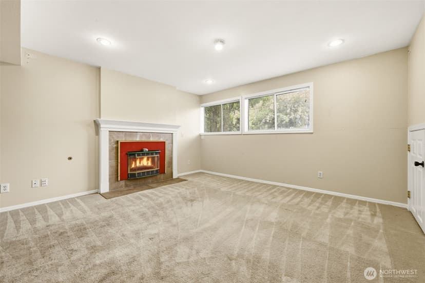 Property photo for 12522 SE 217th Place, Kent photo 24