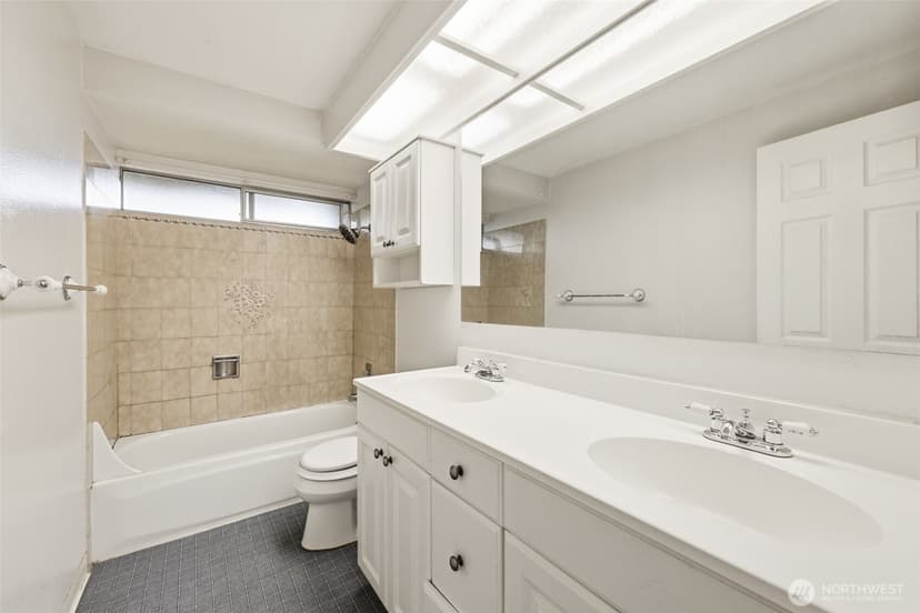 Property photo for 12522 SE 217th Place, Kent photo 12