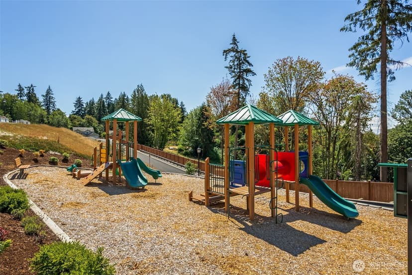 Property photo for 4130 Aberdeen Way NE, Renton photo 18
