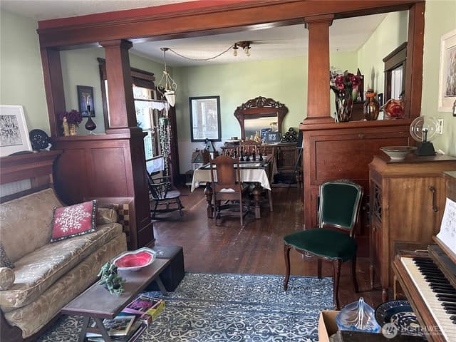 Property photo for 211 Seventh Street, Snohomish photo 2
