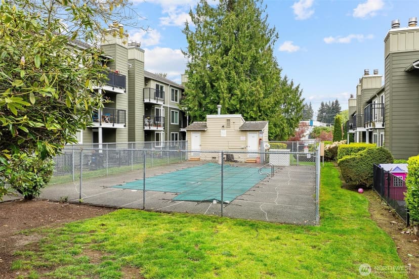 Property photo for 820 E Cady Rd #E204, Everett photo 16