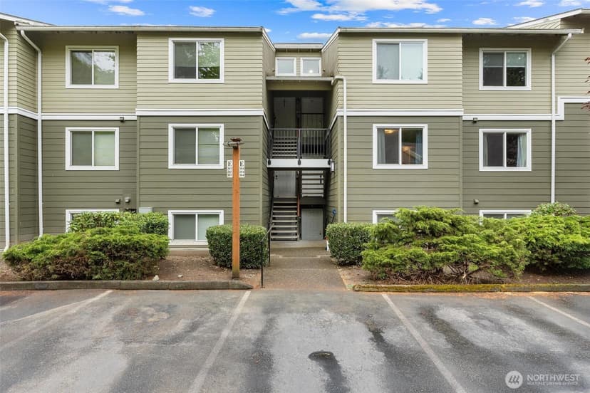 Property photo for 820 E Cady Rd #E204, Everett photo 18