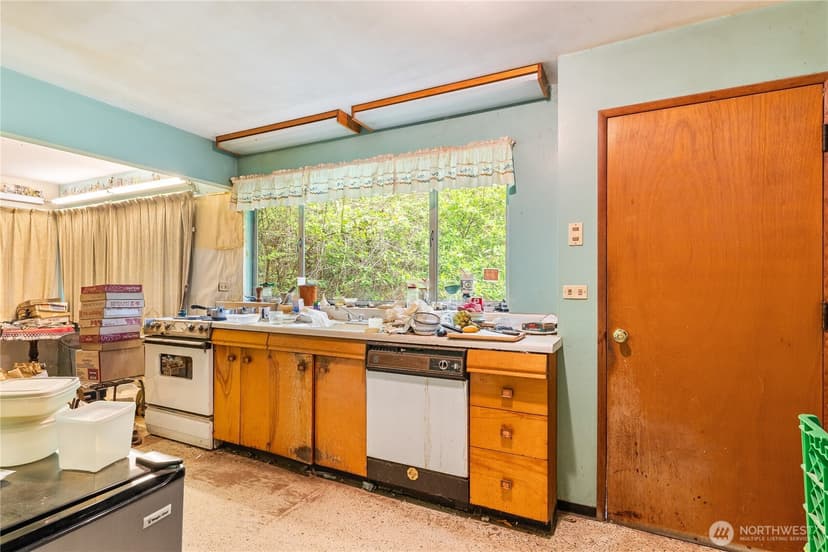 Property photo for 10434 22nd Avenue SW, Seattle photo 8