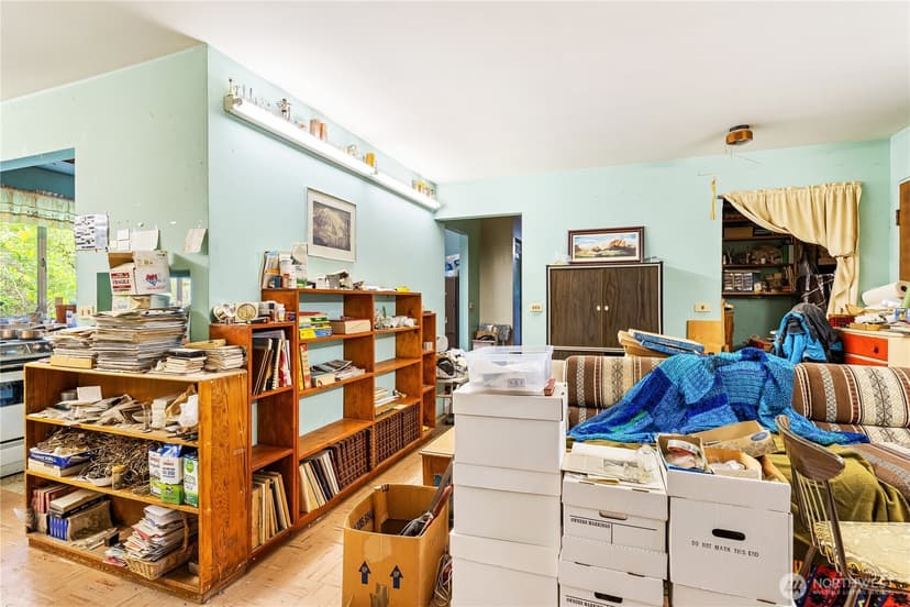 Property photo for 10434 22nd Avenue SW, Seattle photo 11