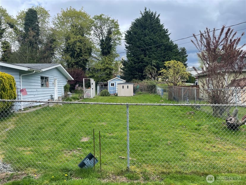 Property photo for 11054 SE 192nd Street, Renton photo 2