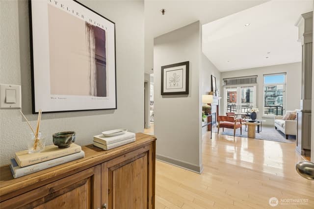 Property photo for 2030 Western Avenue #614, Seattle photo 5