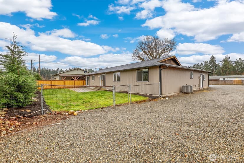 Property photo for 16517 43rd Avenue E, Tacoma photo 34