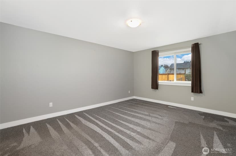 Property photo for 16517 43rd Avenue E, Tacoma photo 18