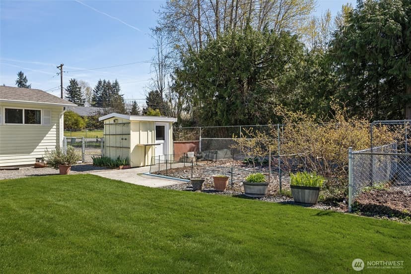 Property photo for 12502 Bingham Avenue E, Tacoma photo 28