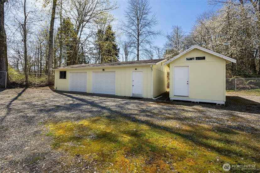 Property photo for 12502 Bingham Avenue E, Tacoma photo 25