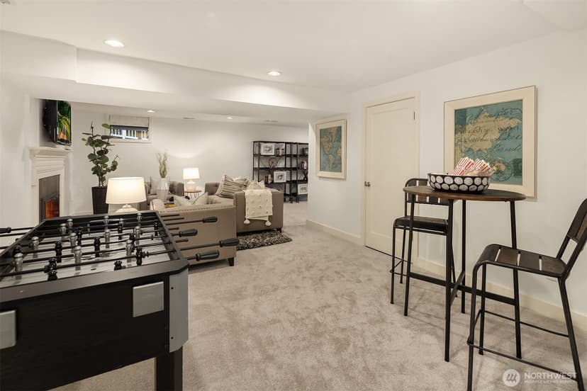 Property photo for 8021 SE 57th Street, Mercer Island photo 25