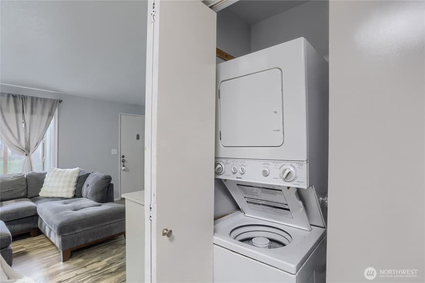 Property photo for 1002 Columbia Avenue #3, Marysville photo 8