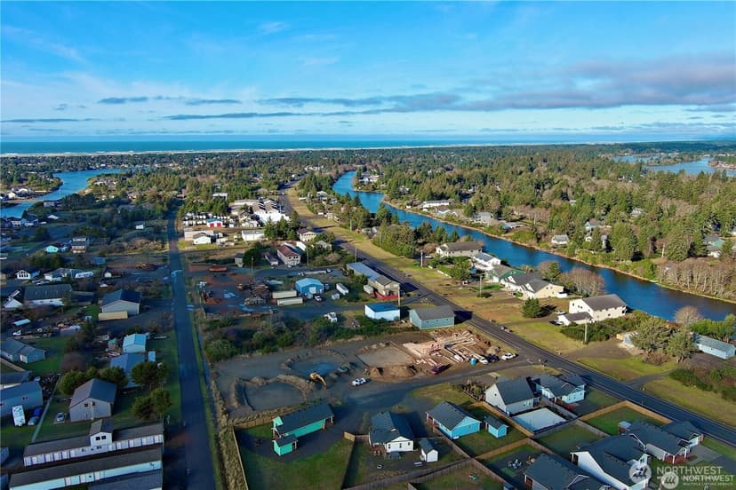 Property photo for 987 Alida Court SE, Ocean Shores photo 36