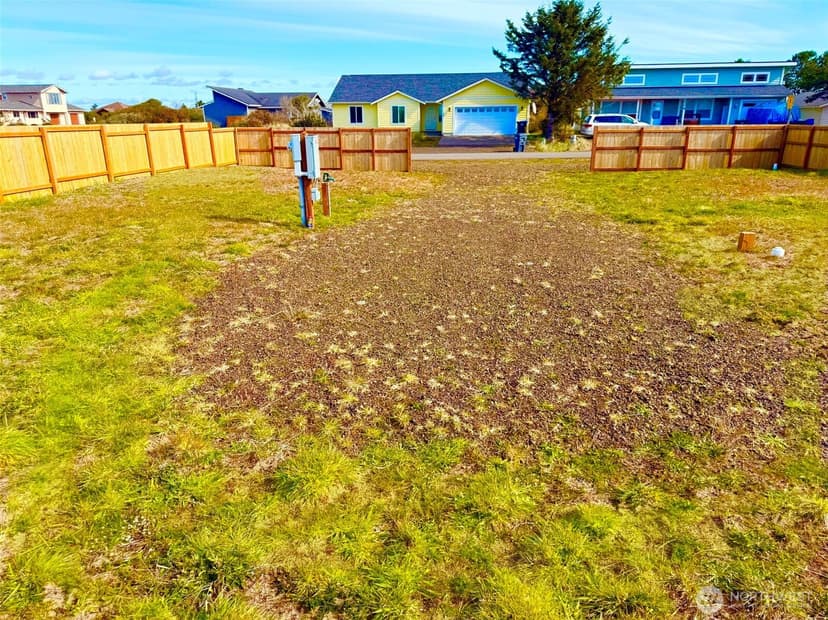 Property photo for 1375 Sand Pebble Avenue SW, Ocean Shores photo 9