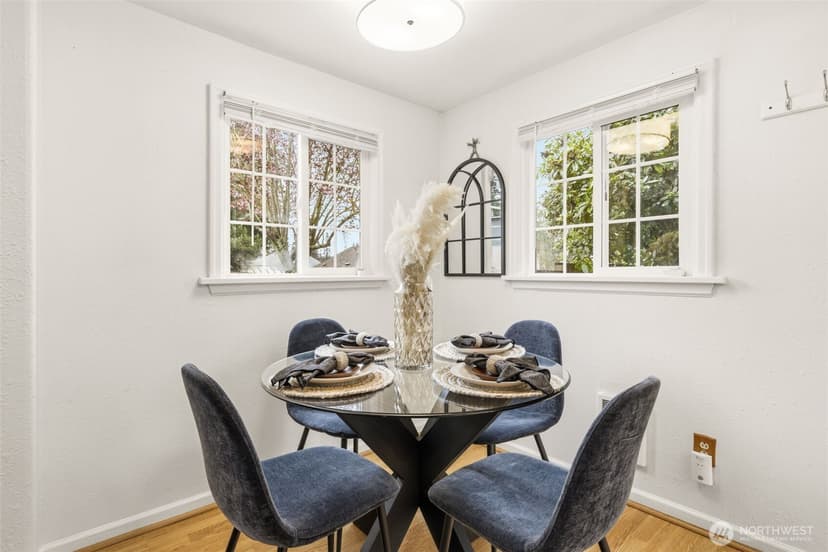 Property photo for 317 SW 124th Street, Seattle photo 10