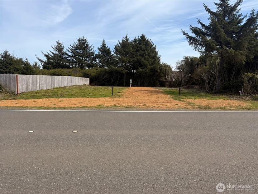 Property photo for 538 Ocean Shores Boulevard NW, Ocean Shores photo 12
