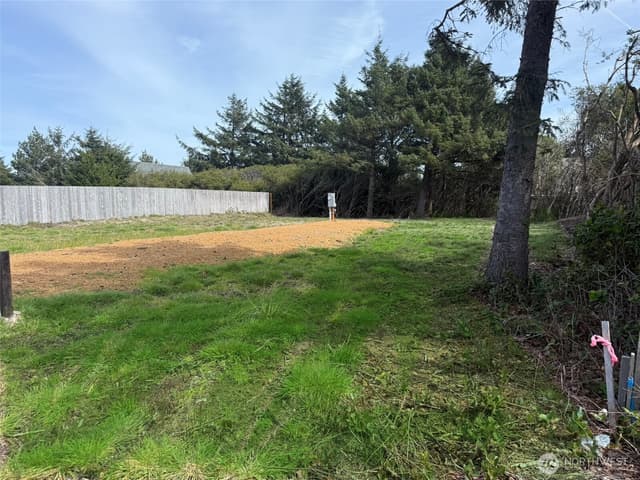 Property photo for 538 Ocean Shores Boulevard NW, Ocean Shores photo 5