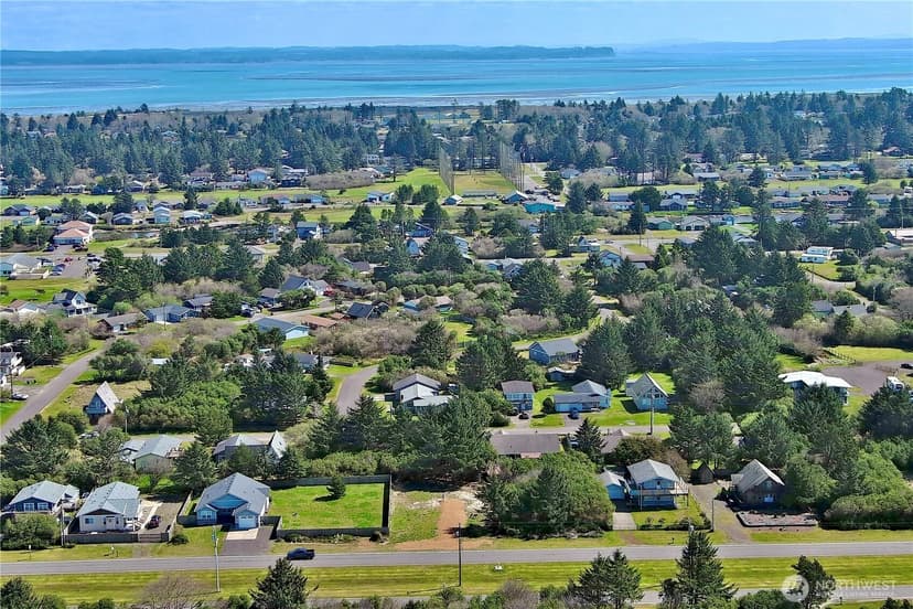 Property photo for 538 Ocean Shores Boulevard NW, Ocean Shores photo 22