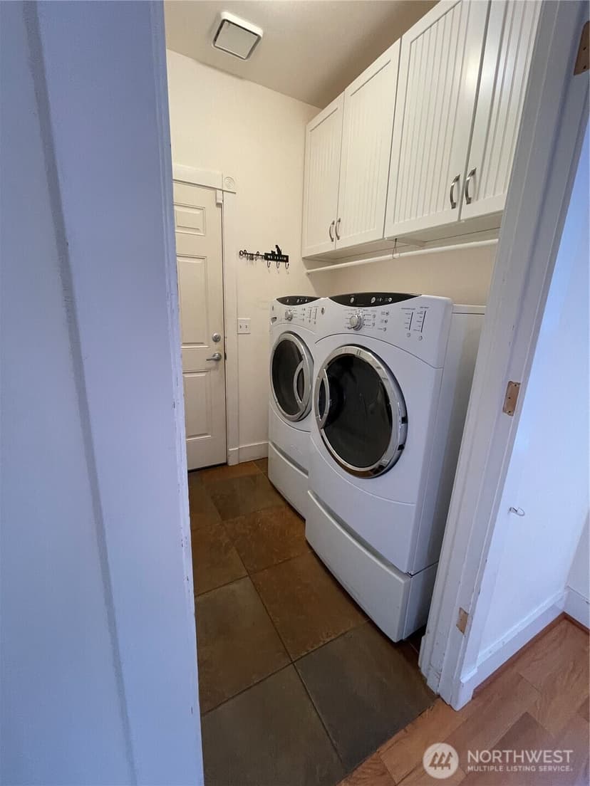 Property photo for 8456 Landing Lane SE, Port Orchard photo 14