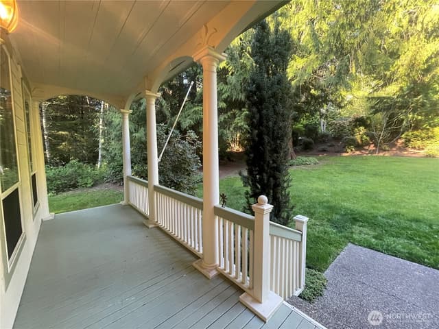 Property photo for 8456 Landing Lane SE, Port Orchard photo 4