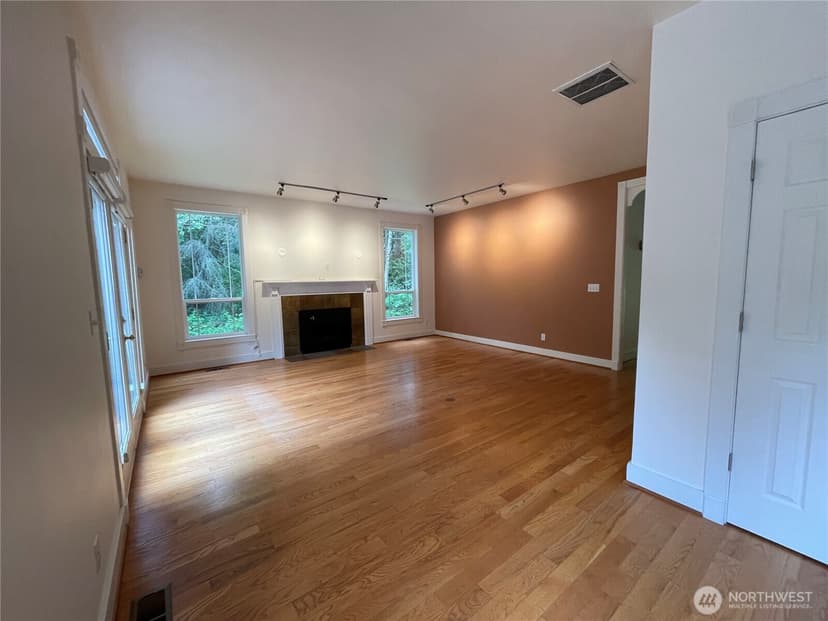 Property photo for 8456 Landing Lane SE, Port Orchard photo 17