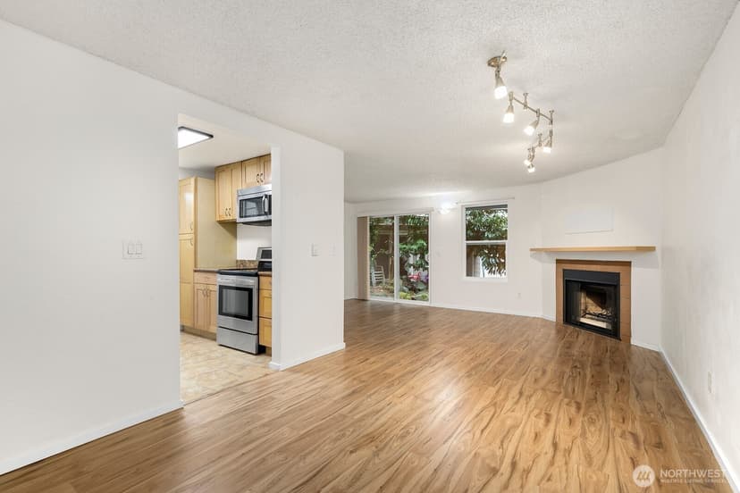 Property photo for 19857 25th Avenue NE #105, Shoreline photo 7