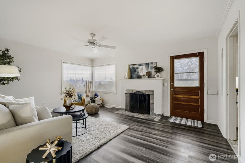 Property photo for 4731 35th Avenue SW, Seattle photo 5