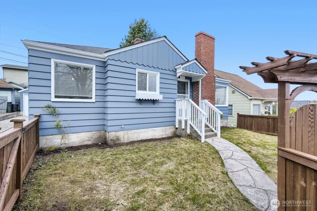 Property photo for 4731 35th Avenue SW, Seattle photo 4