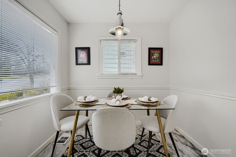 Property photo for 4731 35th Avenue SW, Seattle photo 11