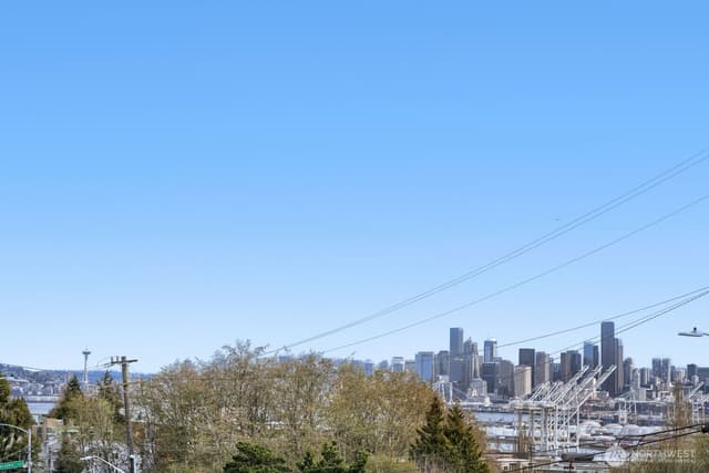 Property photo for 4731 35th Avenue SW, Seattle photo 3